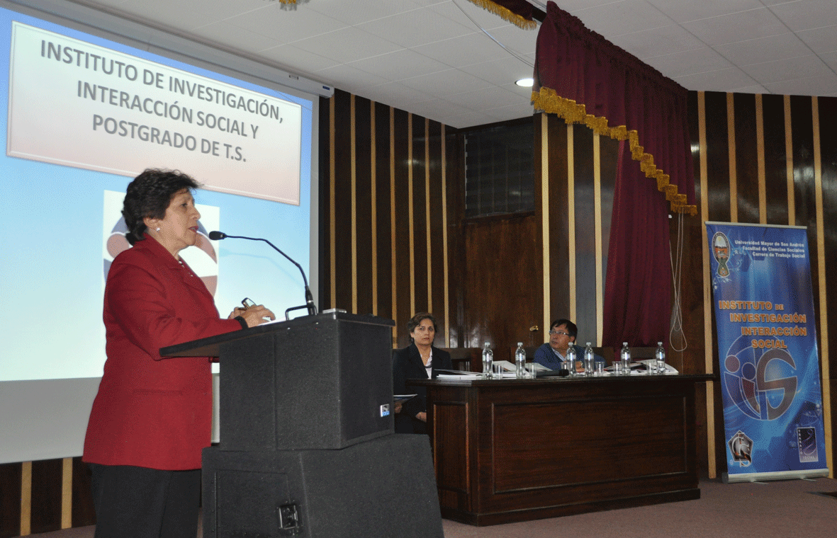 Informe: La Directora del Instituto, Lic. Nancy Rocha, presenta el informe de gestión